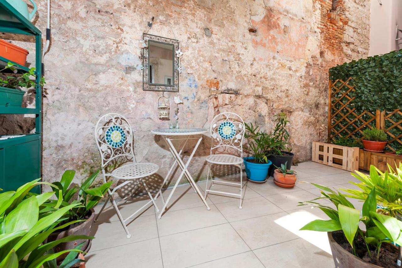 Apartment Amici With Terrace In Center Of Rovinj Exterior foto
